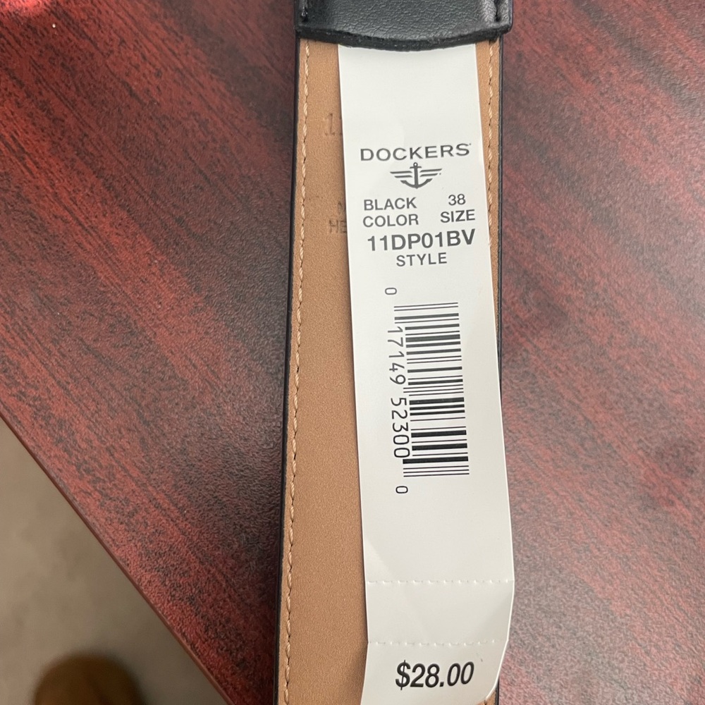 Lot of 3 Dockers Men’s belts, Large 38 to 42 black and one brown, new with tags!